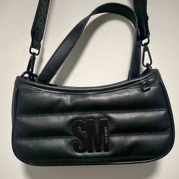 Steve Madden Handbags - Steve Madden Black purse like new